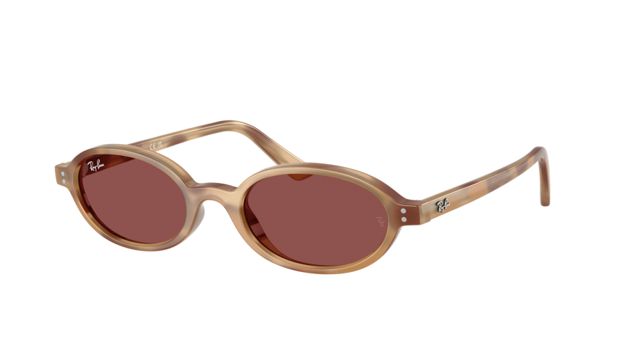 685675 — Écaille