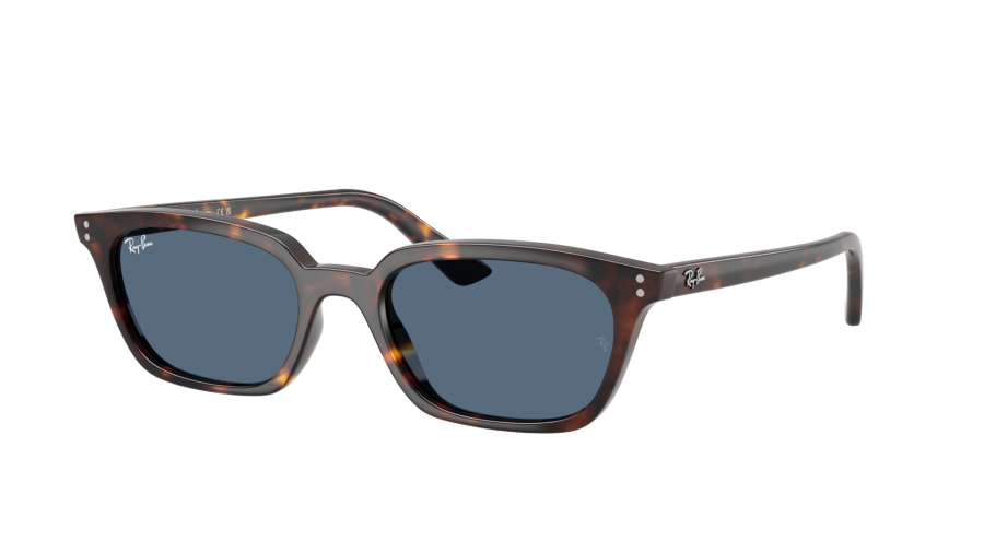 135980 — Écaille